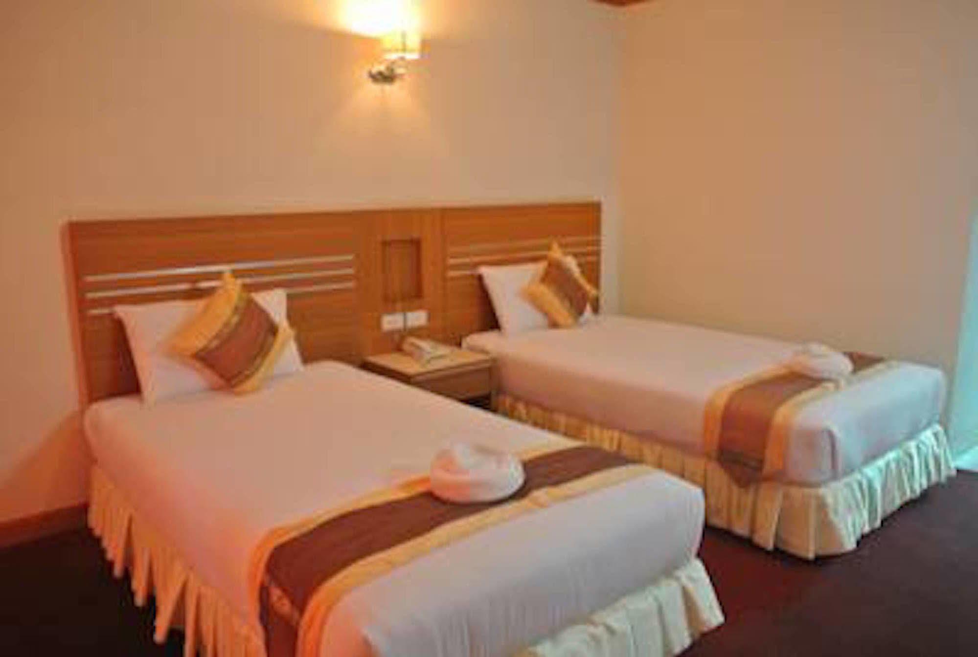 Chaikana Thani Hotel Phatthalung Exterior photo